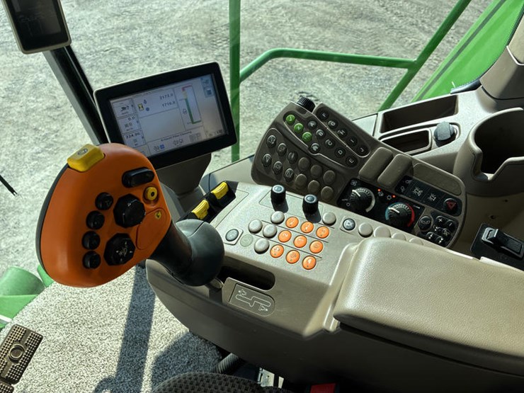 2013-john-deere-s670-image-100