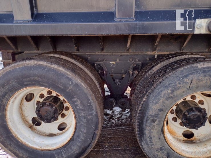 2013-kenworth-t800-image-35