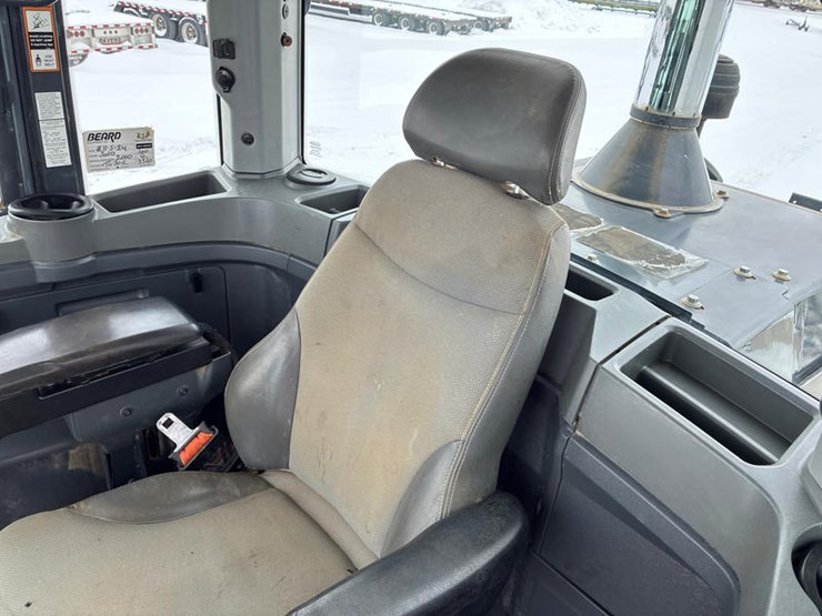 2019-deere-544l-image-78