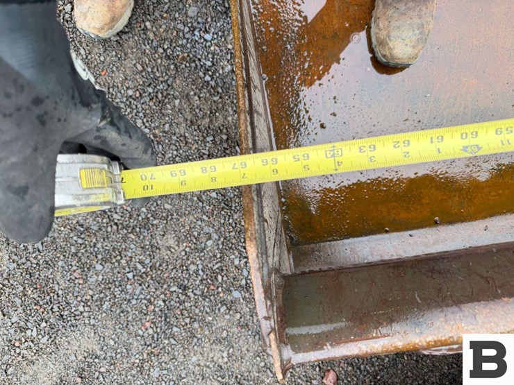 2013-bobcat-s570-image-9