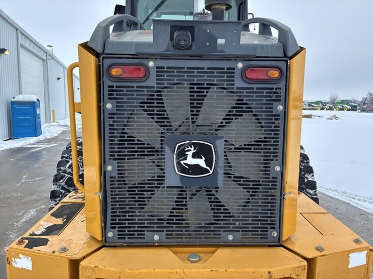 2019-deere-544l-image-37