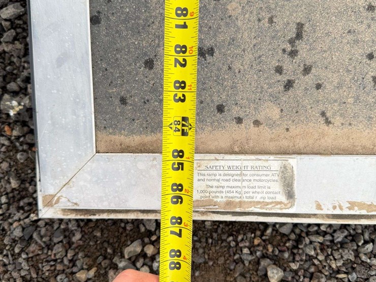 2006-raptor-3712ts-travel-trailer-image-29