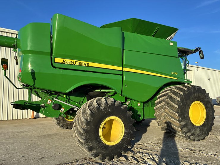 2021-john-deere-s770-image-3