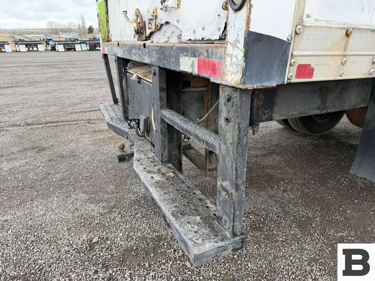 2006-international-durastar-4300-image-29