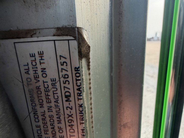 2021-peterbilt-367-image-22