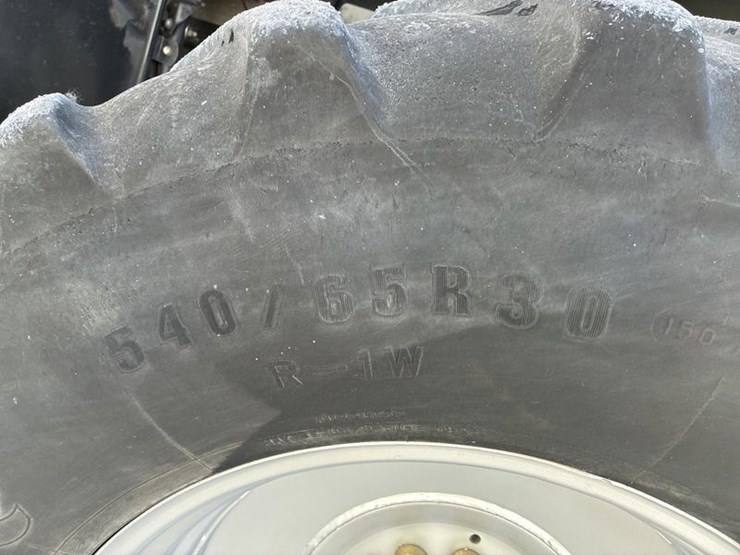 2010-case-ih-8120-image-46