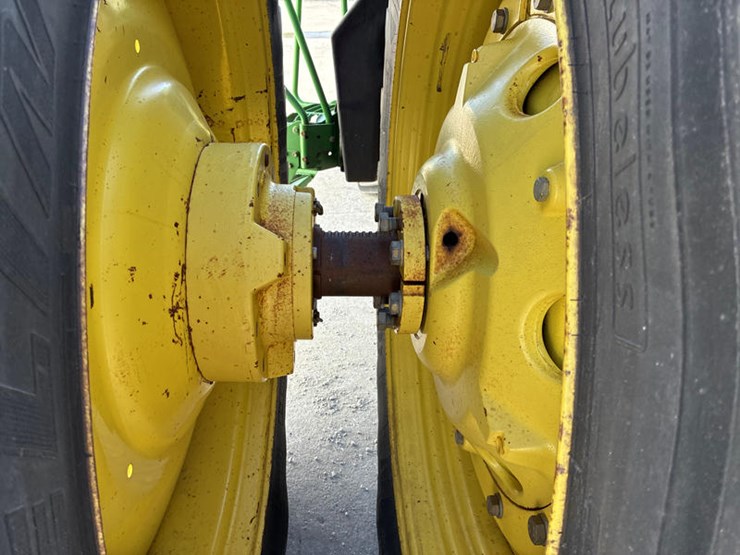 1995-john-deere-8300-image-54