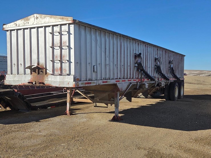 1974-fruehauf-trailer-image-1