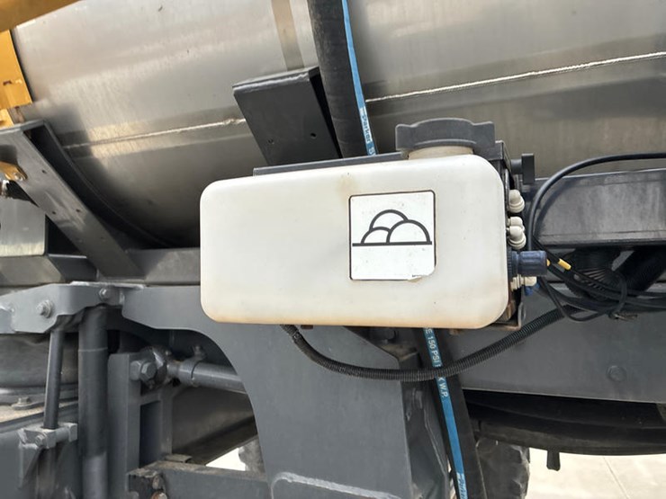 2015-ag-chem-rg1100-image-28