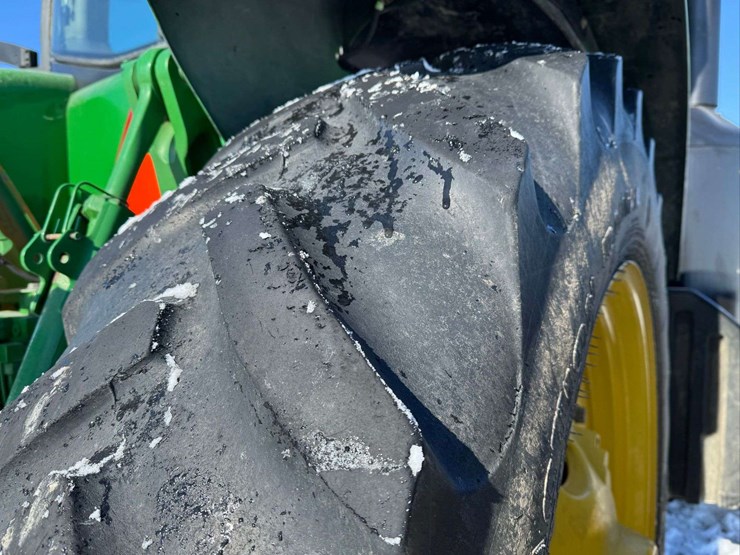 2012-john-deere-8310r-image-49