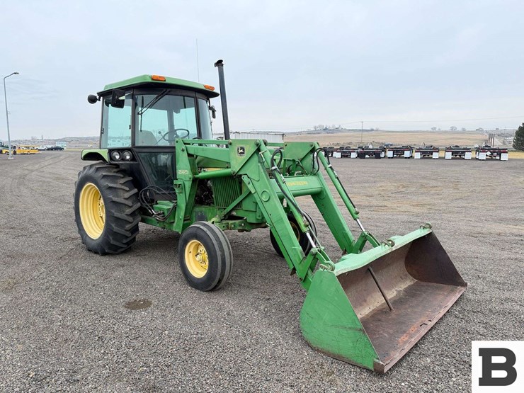 1983-john-deere-2350-image-7