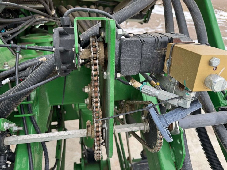 john-deere-1795-image-37