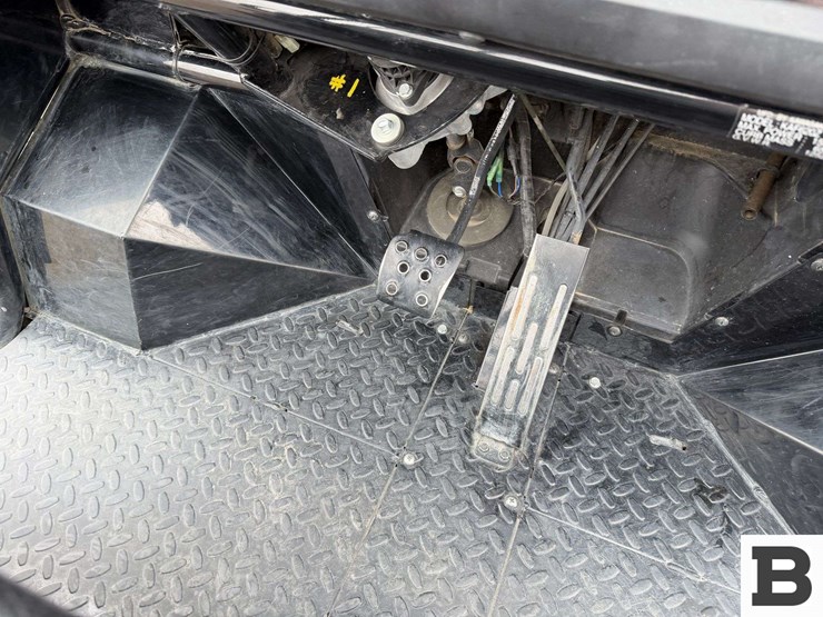 2023-kawasaki-4010-mule-image-23