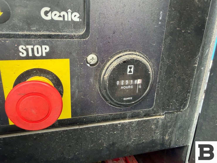 genie-gs-4390-scissor-lift-image-18