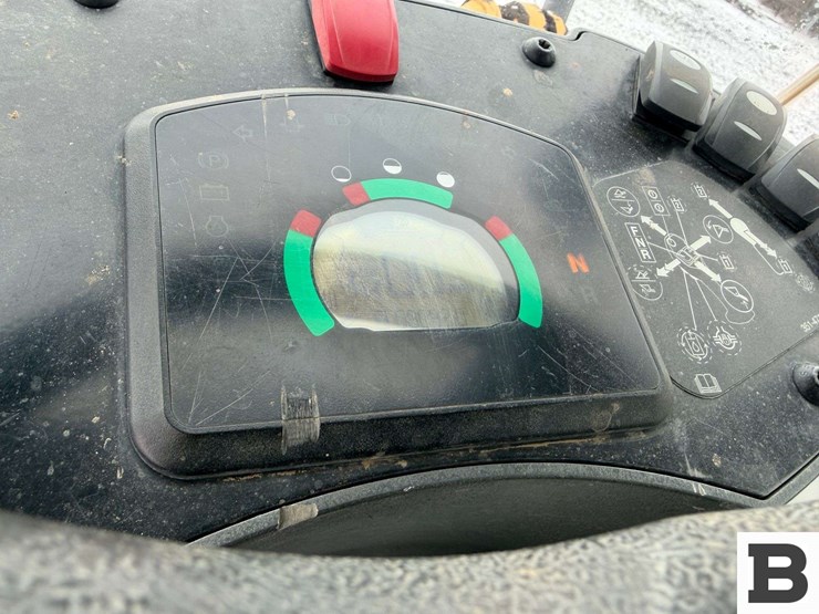 2013-caterpillar-906-image-61