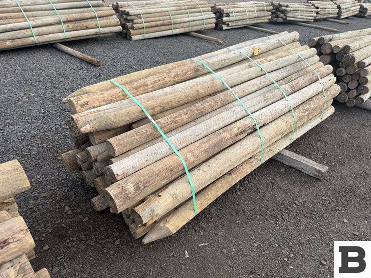 ..-wooden-posts-image-4