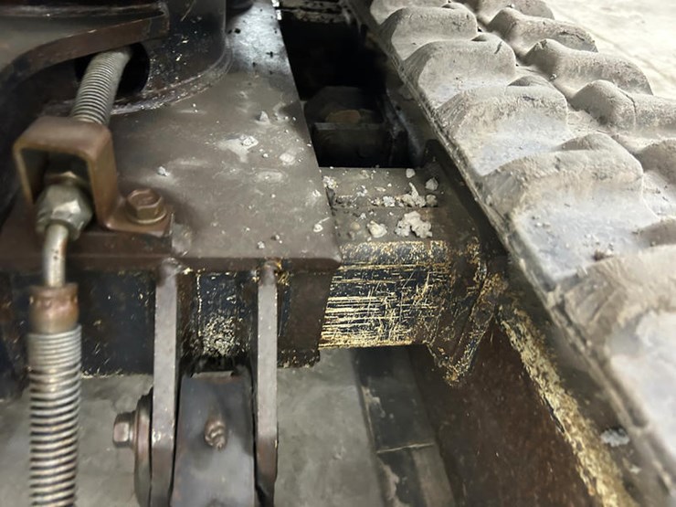 2016-kubota-k008-3-image-9