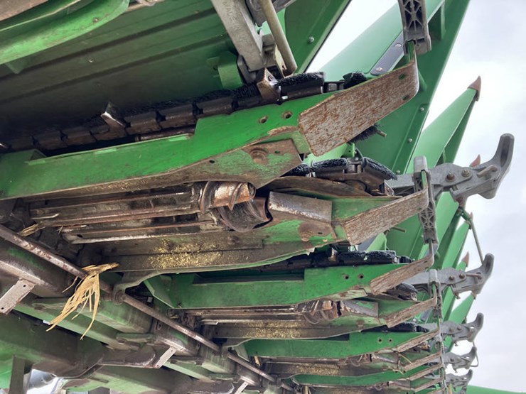 2009-john-deere-608c-image-25