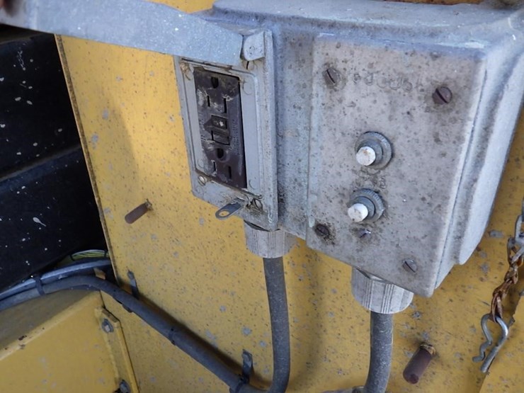 1998-grove-sm3884xt-image-21