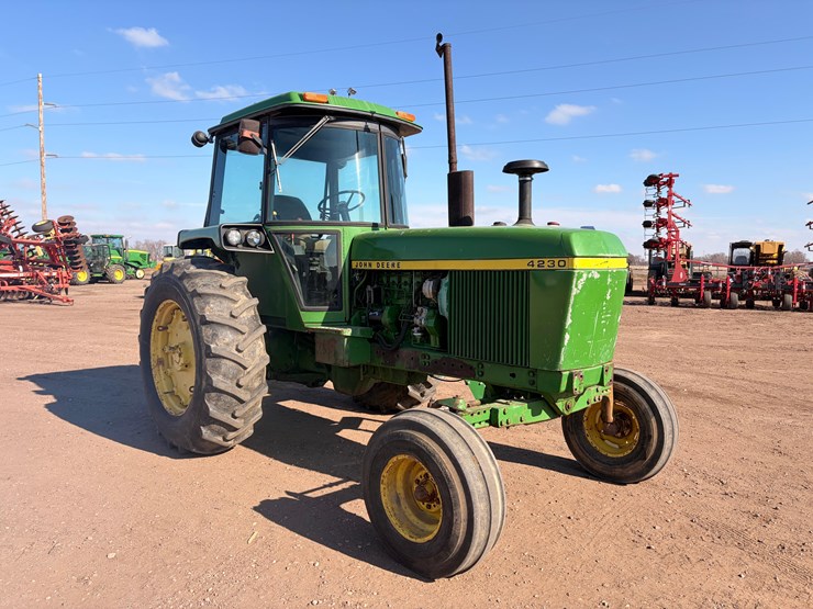 john-deere-4230-image-2