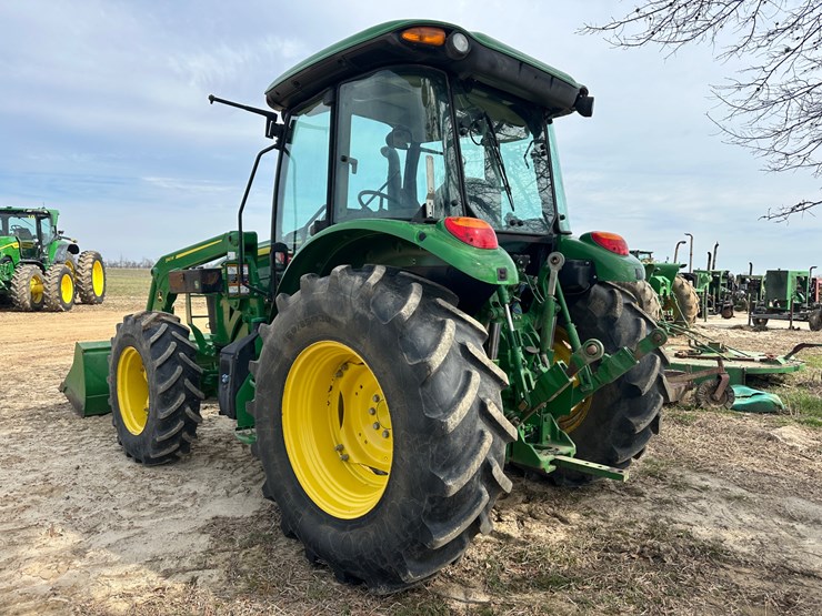 2011-john-deere-5090m-image-4