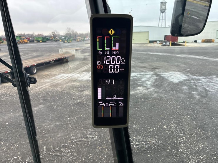 2014-john-deere-s680-image-103