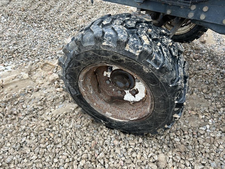 new-holland-1725-image-18