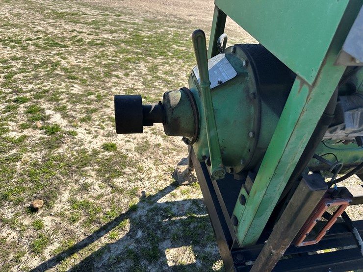 john-deere-4039-image-11