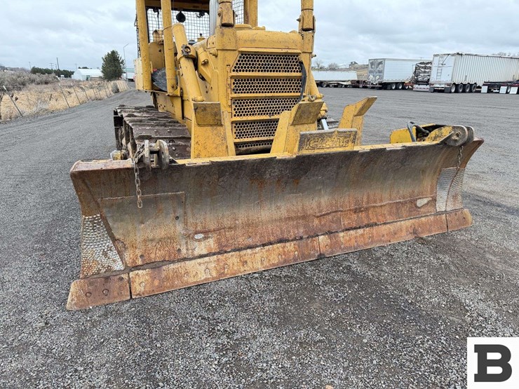 caterpillar-d6-image-8