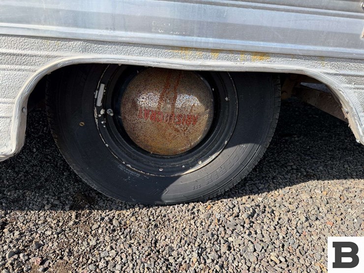 1970-aristrocrat-travel-trailer-image-16