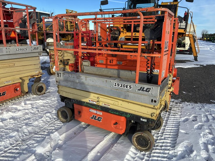 2007-jlg-1930es-image-3