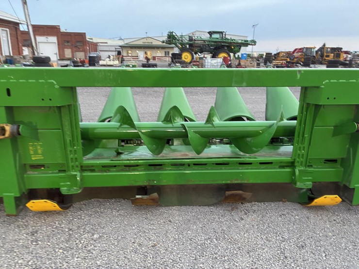 2009-john-deere-608c-image-12