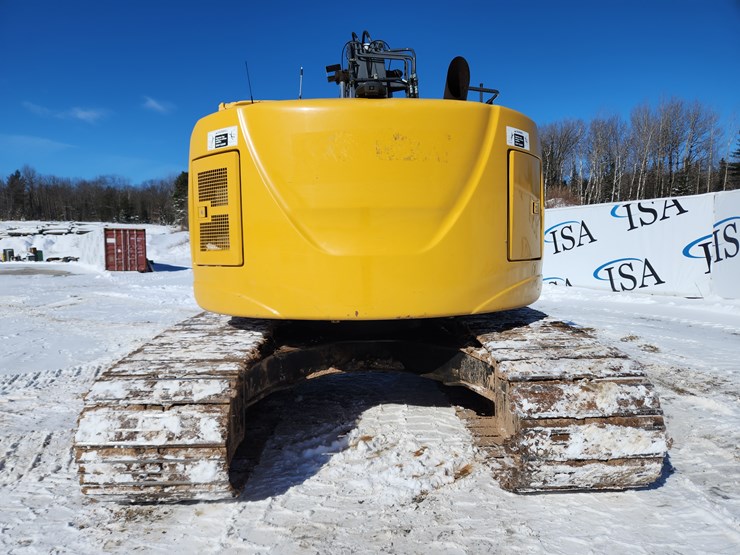 2016-deere-245g-lc-image-4