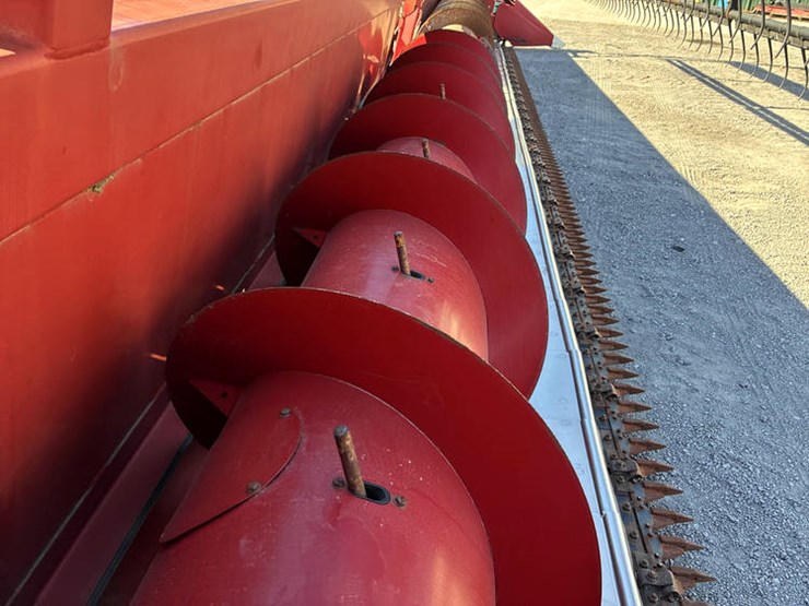 2011-case-ih-3020-image-10