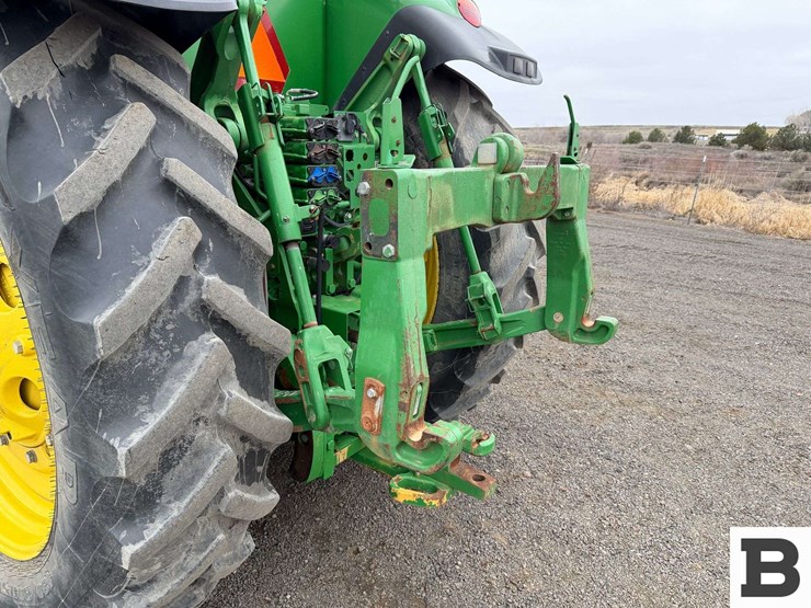 2012-john-deere-7260r-image-26