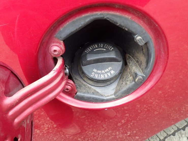 2011-dodge-1500-image-19