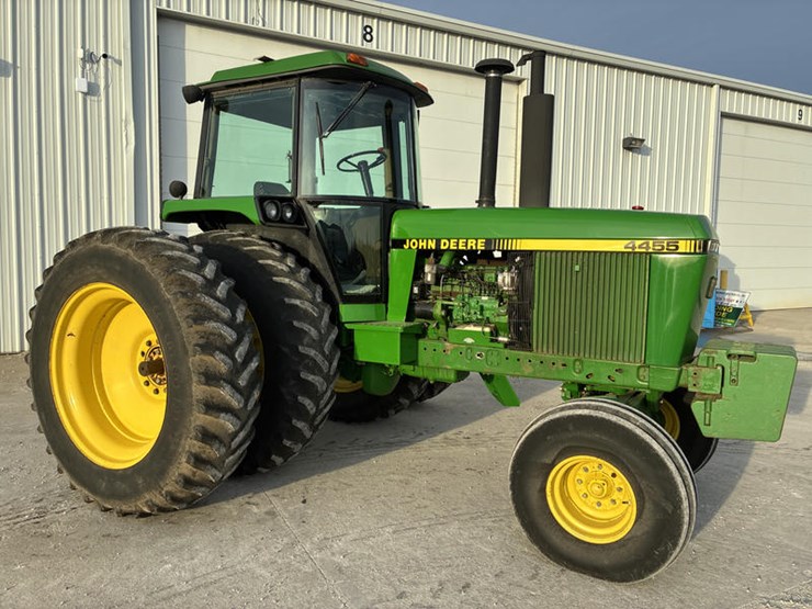1990-john-deere-4455-image-1