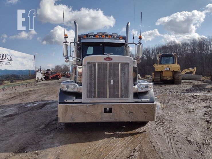 2007-peterbilt-379-image-4