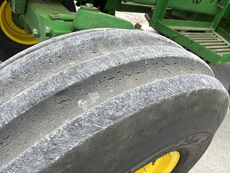 john-deere-4560-image-36