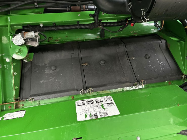 2014-john-deere-s680-image-51