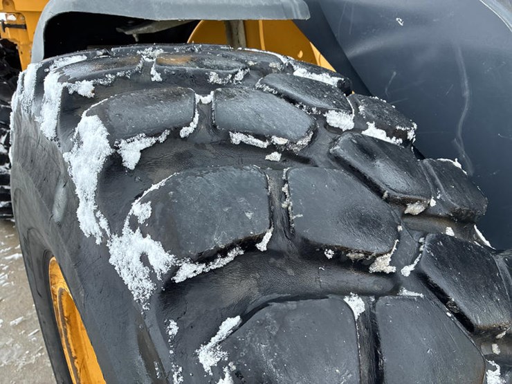 2019-deere-544l-image-58