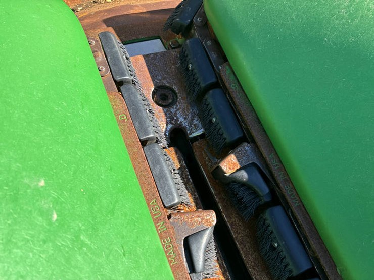 2011-john-deere-612c-image-17