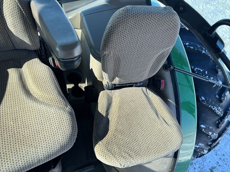 2012-john-deere-8310r-image-93