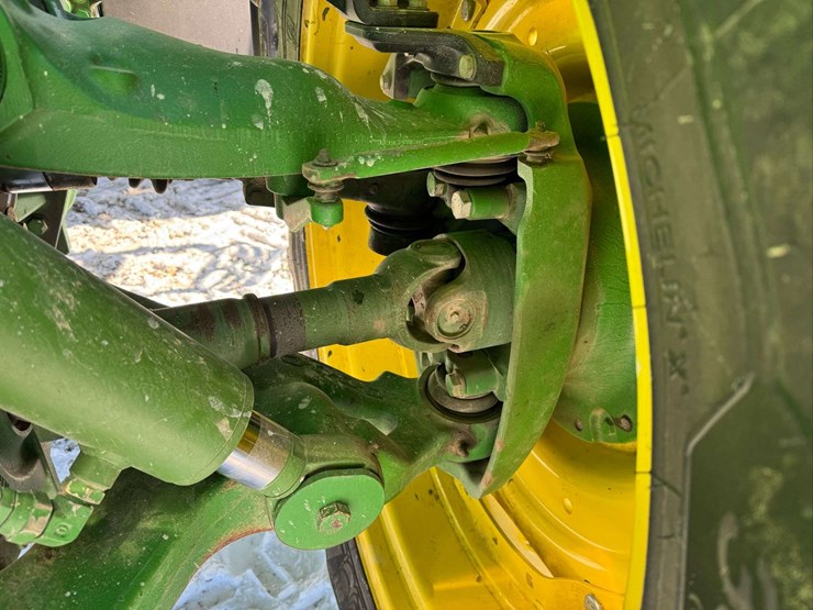 2012-john-deere-8310r-image-26
