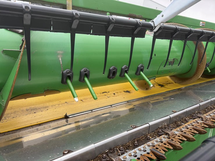 2004-john-deere-630f-image-15