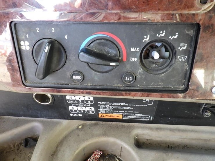 2006-international-9400-image-40