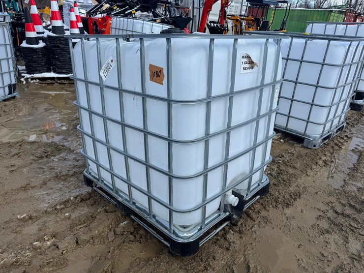 water-tank-tote-image-4