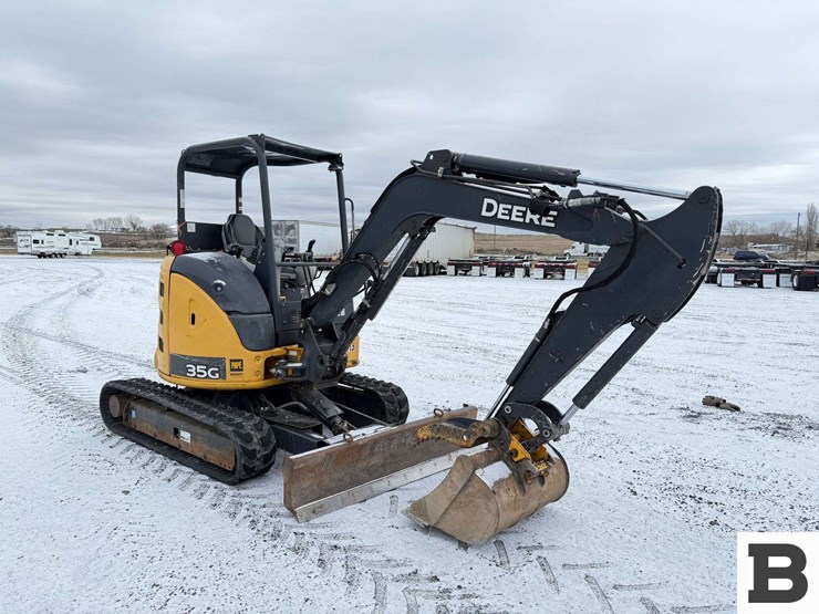 2017-deere-35g-image-7