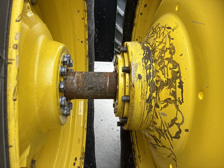 2025-john-deere-9r-590-image-51