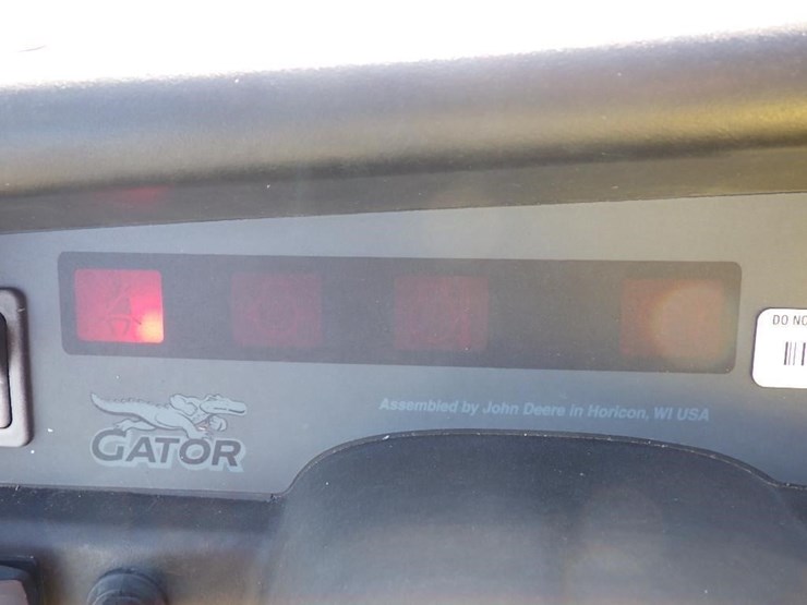 john-deere-gator-image-21